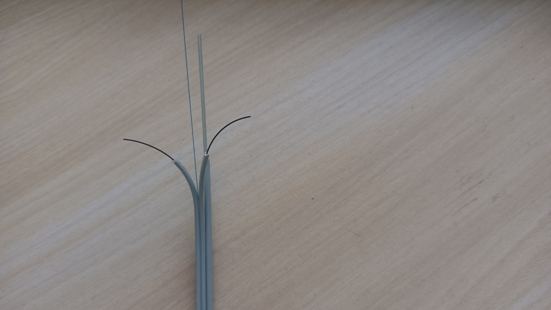 Cavo a caduta blu per esterni Cavo a patch per l'installazione di reti FTTH