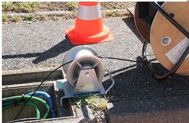 Cavo in fibra ottica interrato diretto per applicazioni di interramento diretto -20-70°C Struttura SZ tubo a strascico