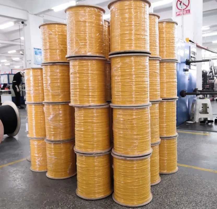 Cable in fibra ottica interno a fibra stretta GJFJV per una connessione affidabile