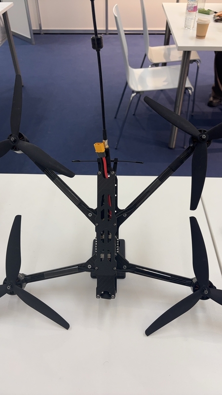 Drone FPV da 17 pollici a lungo raggio ad alta potenza FPV Drone da corsa 12 kg Capacità di carico