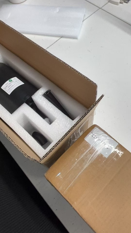 Materiale del rivestimento confidenziale per giacca Drone FPV Quadcopter 25km/rotolo Cablaggio interno-esterno Tipo di connettore FC Per alta resistenza alla trazione
