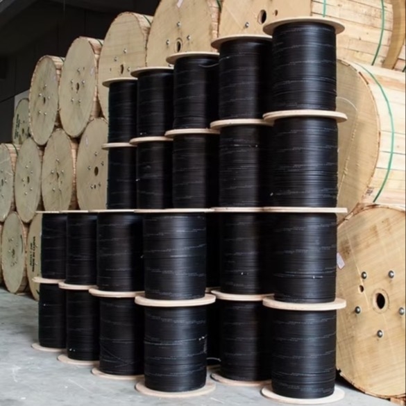 Cavo ottico FTTH a fibra singola nero, 4 fibre, utilizzato per la costruzione di comunicazioni