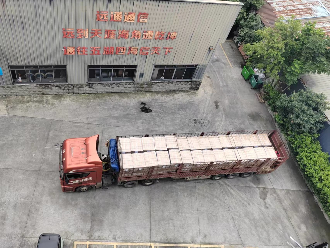 Introduzione a forma di farfalla di cavo ottico